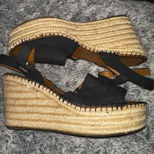 Never worn Franco Sarto 9.5 woman size wedges